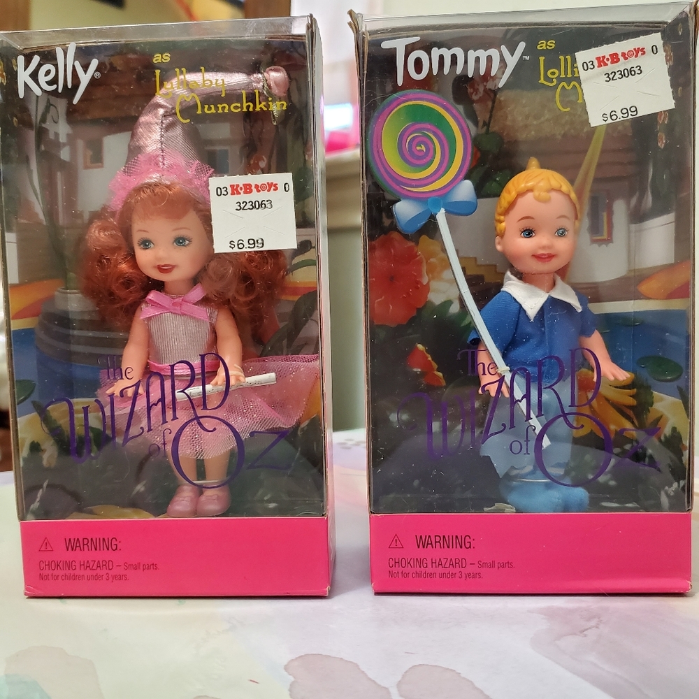 Vintage 1999 Barbie Wizard of Oz Lullaby Munchkin Kelly and Tommy dolls.…